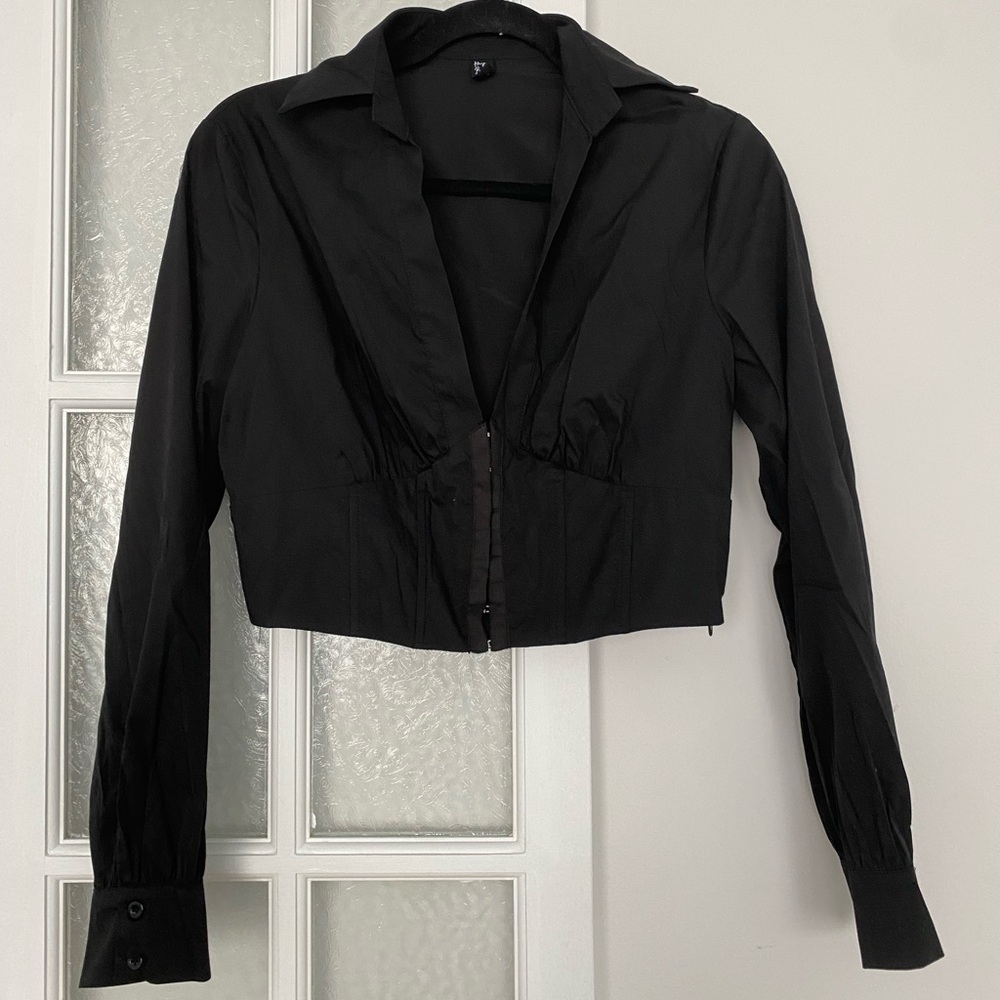 Black Cropped Long sleeve